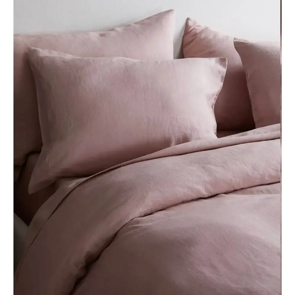 Quince brand new